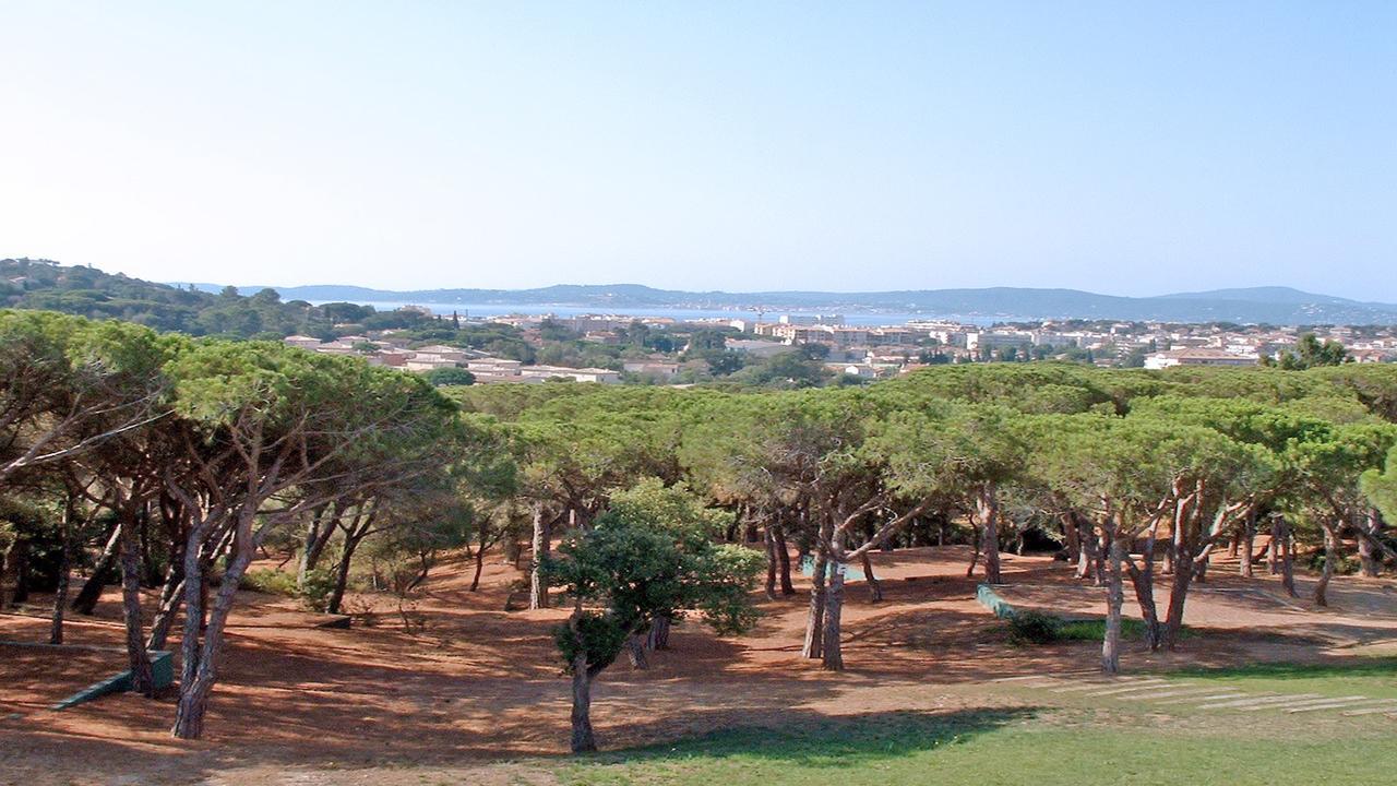 Appartement Les Pins Bleus A8 Sainte-Maxime Exterior foto